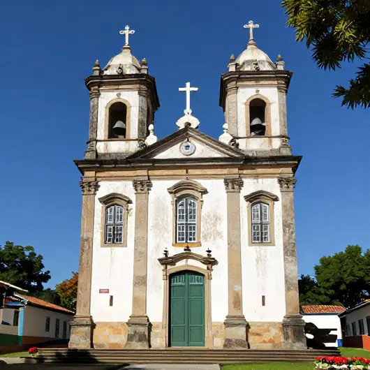 Descubra a Igreja de Nossa Senhora da Misericórdia Descubra a Igreja de Nossa Senhora da Misericórdia
