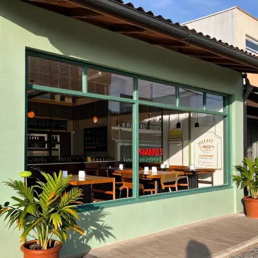 Descubra o Sabor Único do MANO'S LANCHES